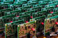 AI驱动PCB需求升级 感光干膜加速高端化